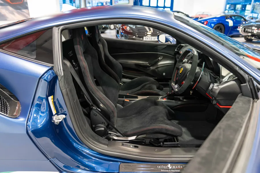 Ferrari 488 Pista Piloti
