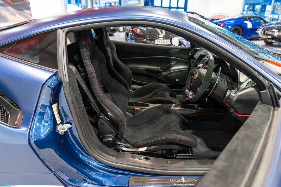 Ferrari 488 Pista Piloti