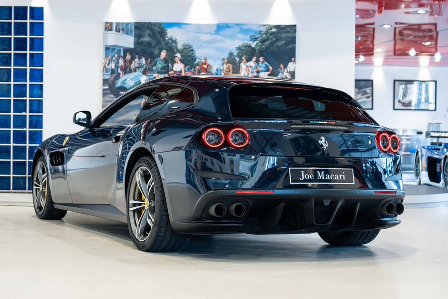 Ferrari GTC4 Lusso