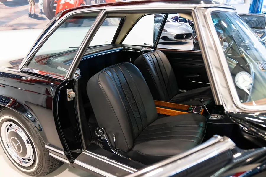Mercedes-Benz 280 SL
