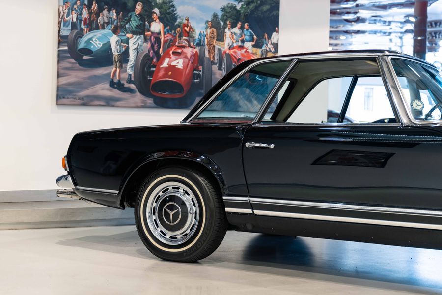 Mercedes-Benz 280 SL