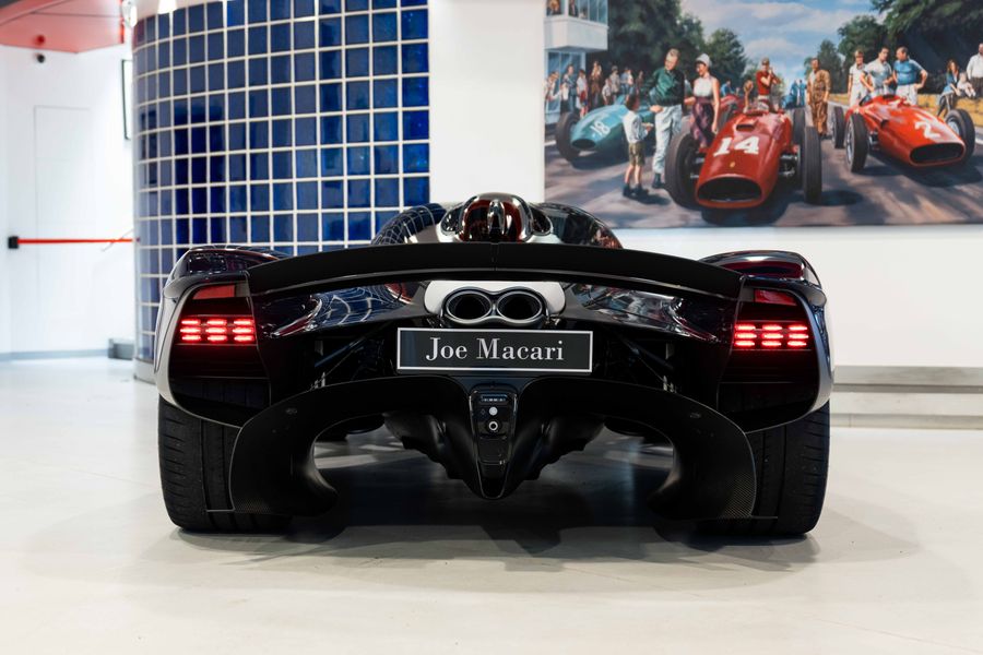 Aston Martin Valkyrie