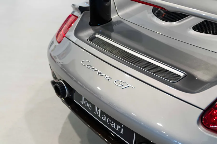 Porsche Carrera GT