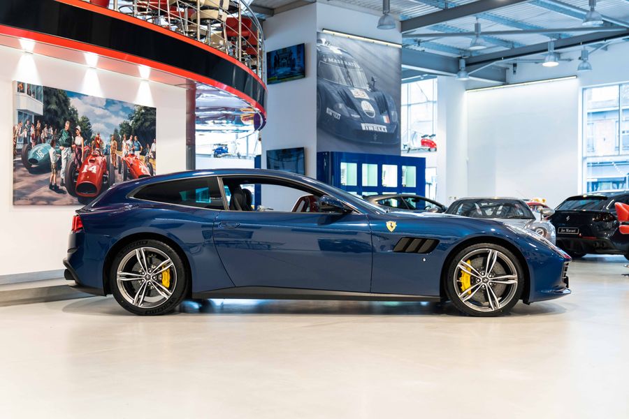 Ferrari GTC4 Lusso