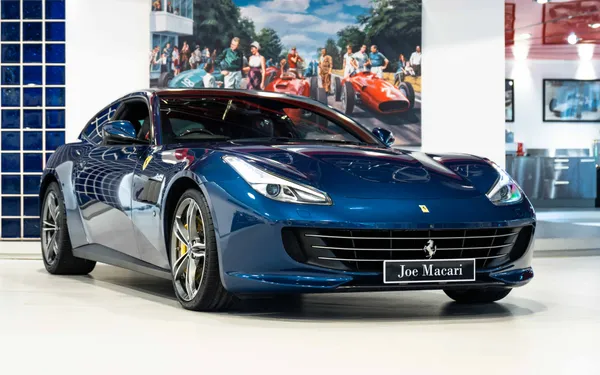 Ferrari GTC4 Lusso