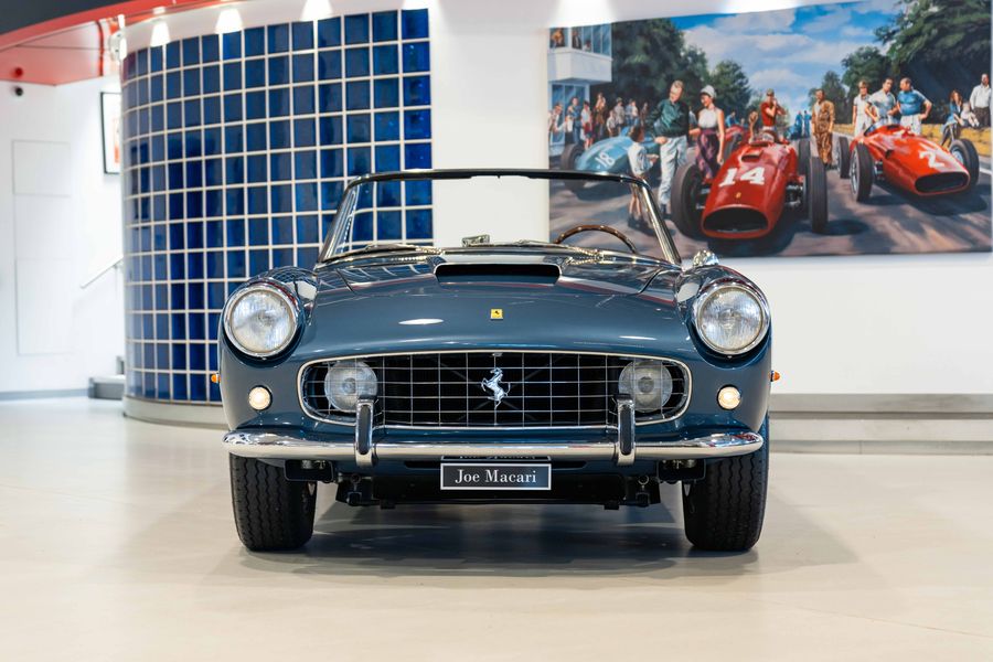 Ferrari 250 GT PF Cab Series II