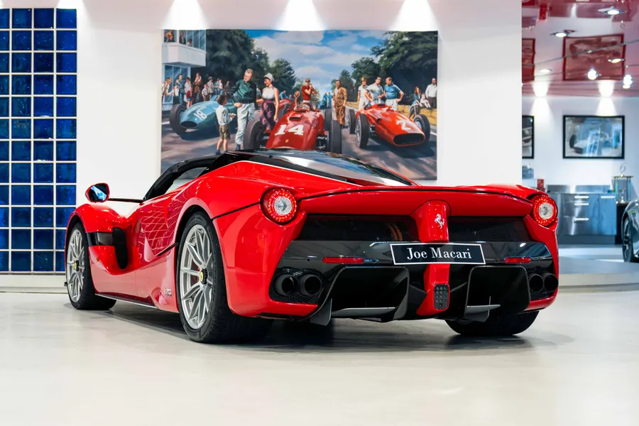 Ferrari LaFerrari Aperta