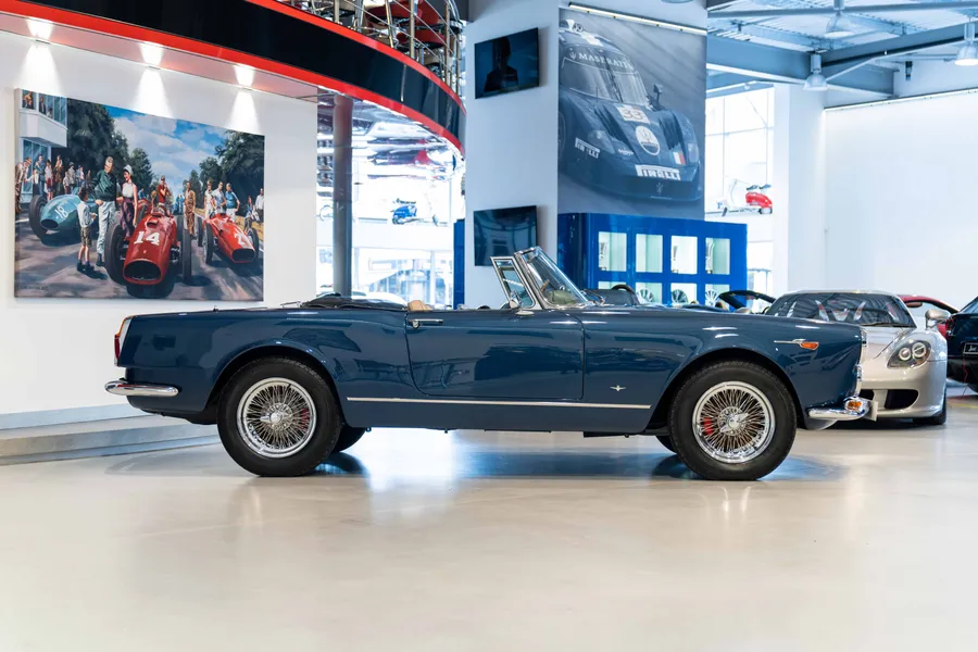 Alfa Romeo 2600 Spider RHD