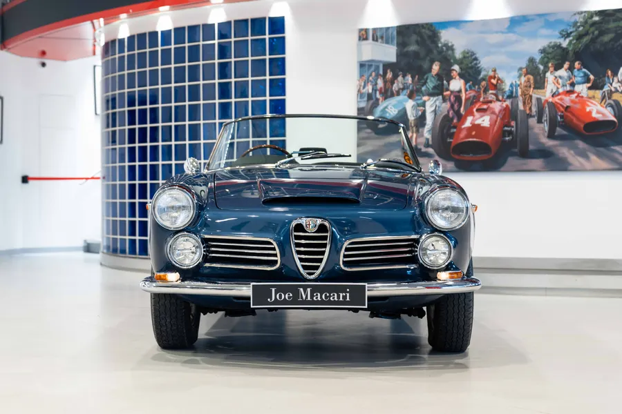 Alfa Romeo 2600 Spider RHD
