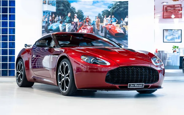 Aston Martin V12 Vantage Zagato RHD