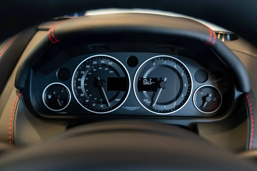 Aston Martin V12 Vantage Zagato RHD
