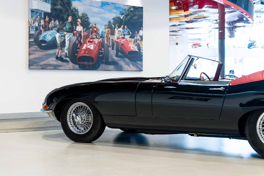 Jaguar E-Type Series 1 Roadster