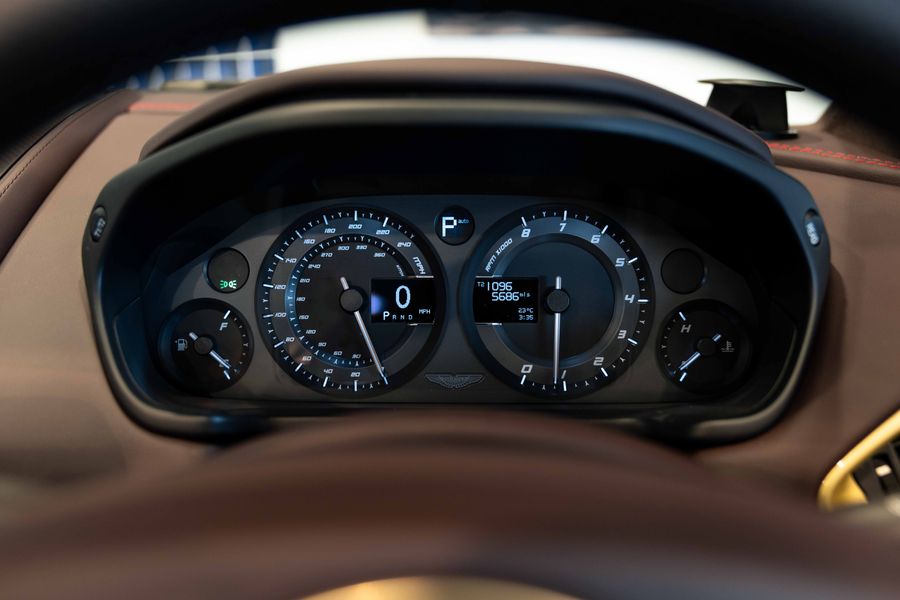 Aston Martin Vanquish Zagato Volante
