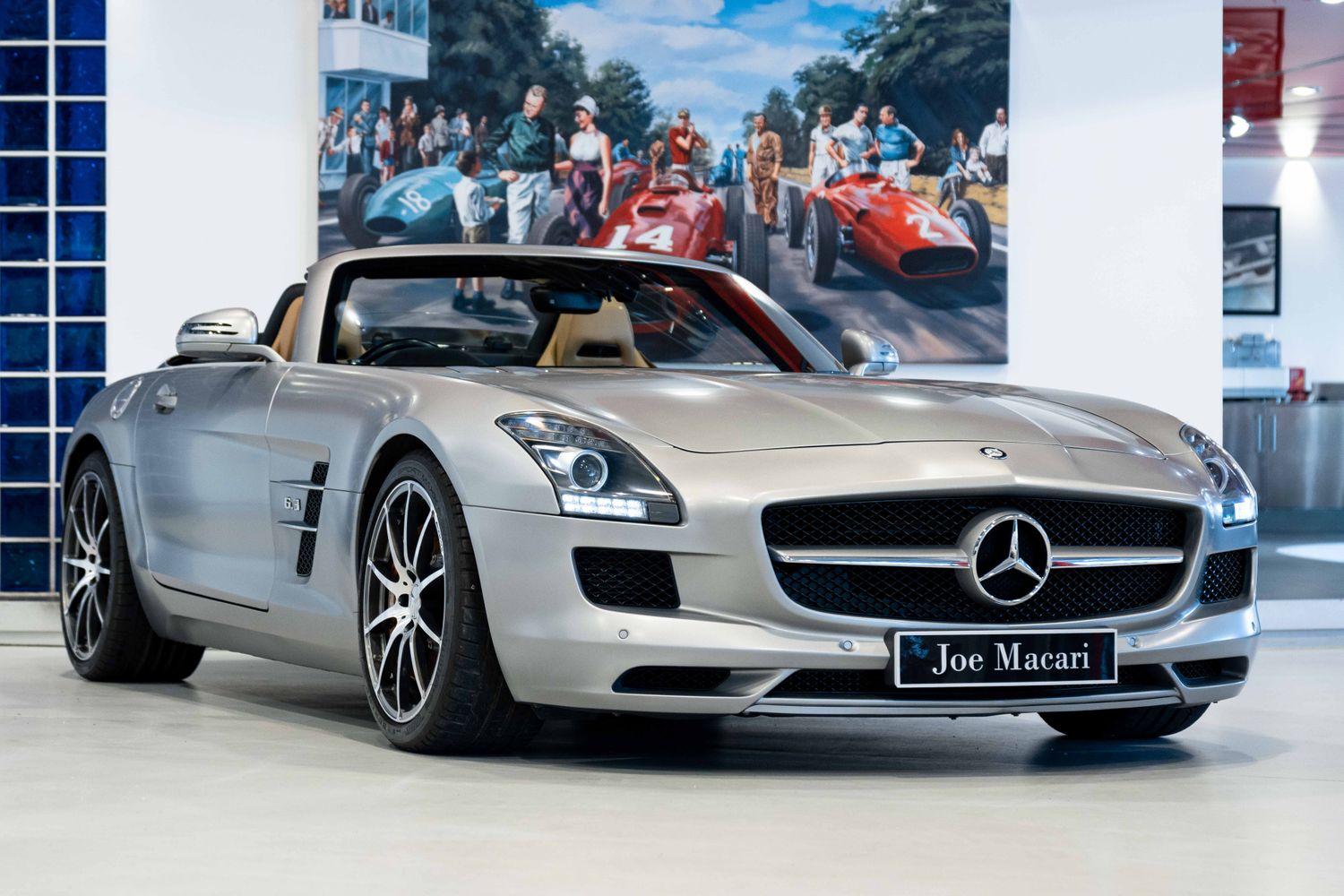 Mercedes-Benz SLS Roadster
