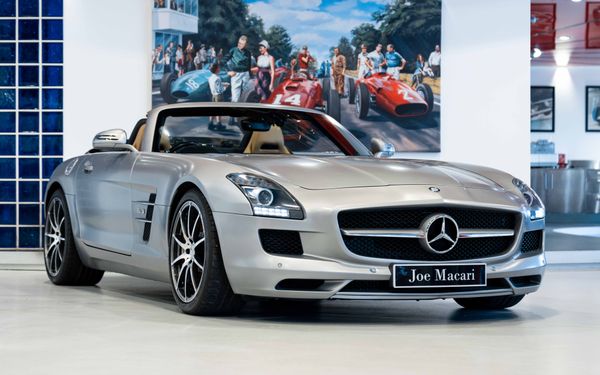 Mercedes-Benz SLS Roadster