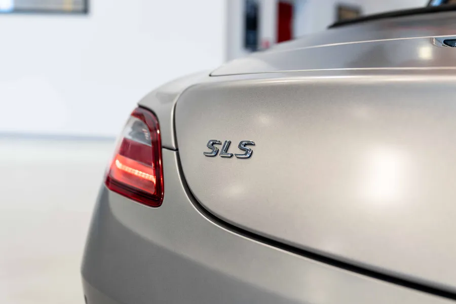 Mercedes-Benz SLS Roadster