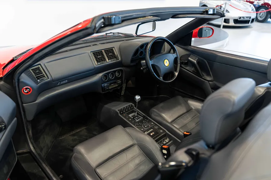 Ferrari F355 Spider