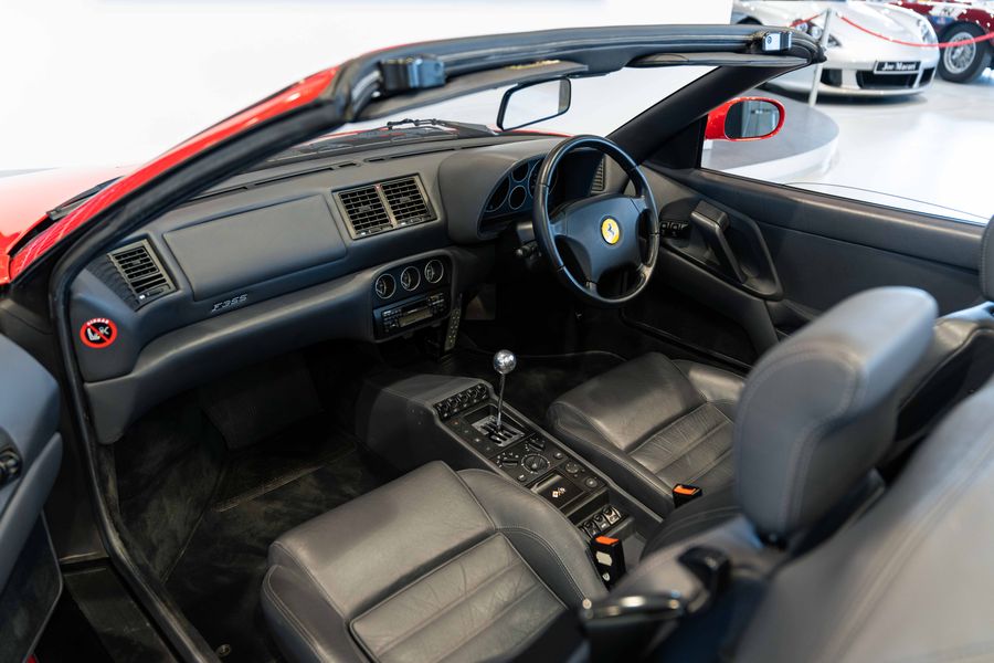 Ferrari F355 Spider