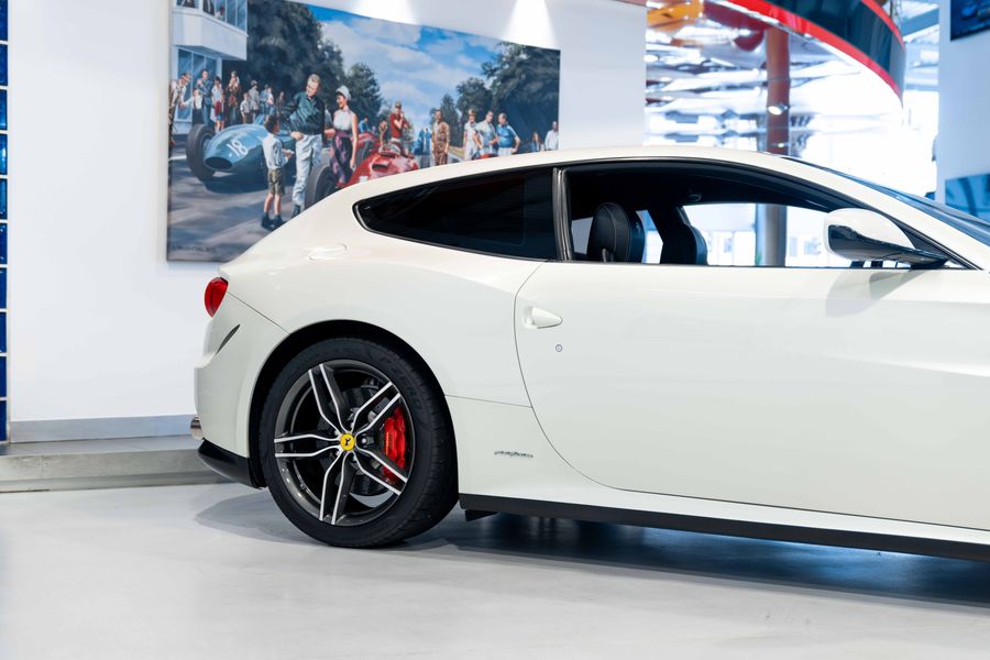 Ferrari FF