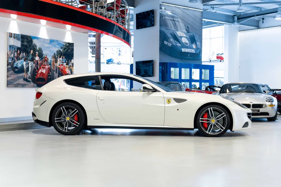 Ferrari FF