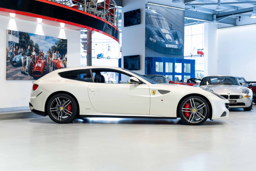 Ferrari FF