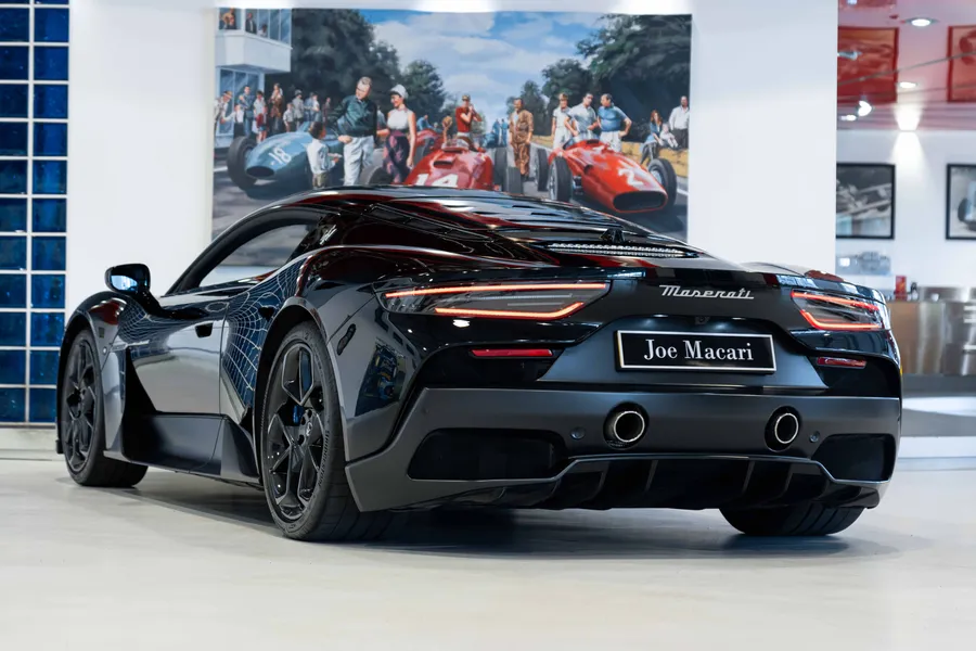 Maserati MC20