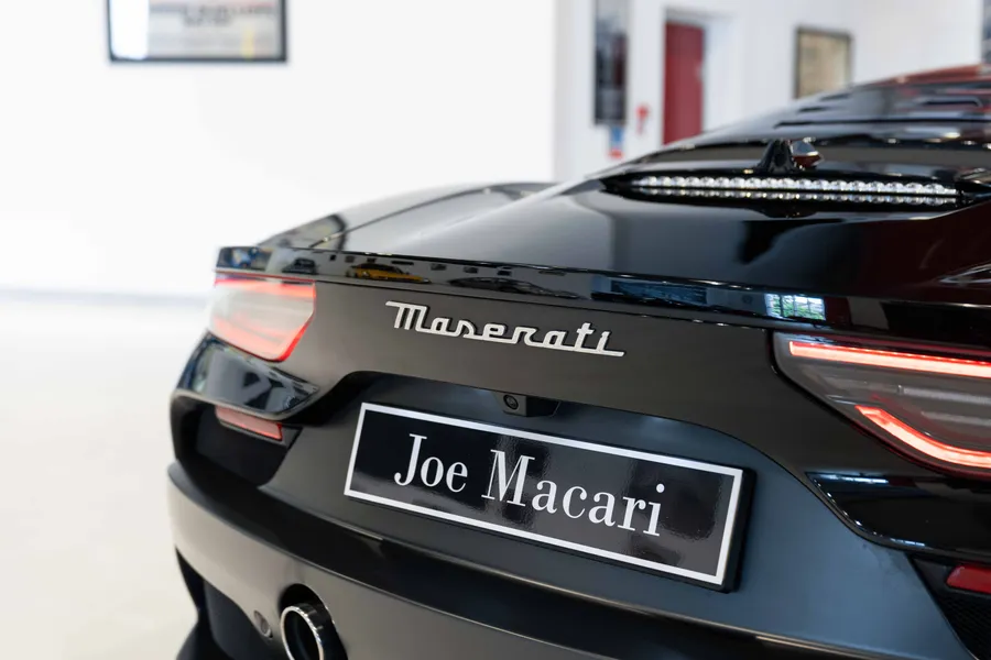 Maserati MC20