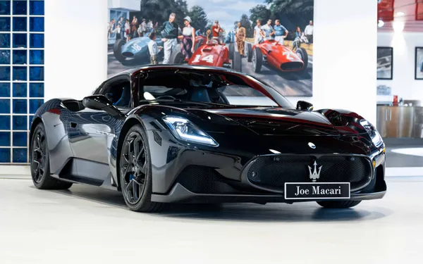 Maserati MC20