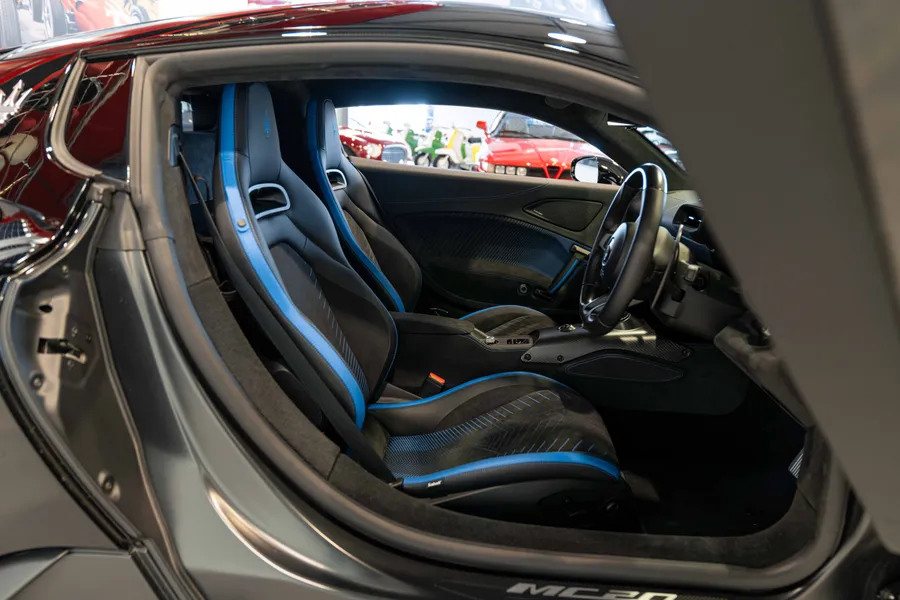 Maserati MC20