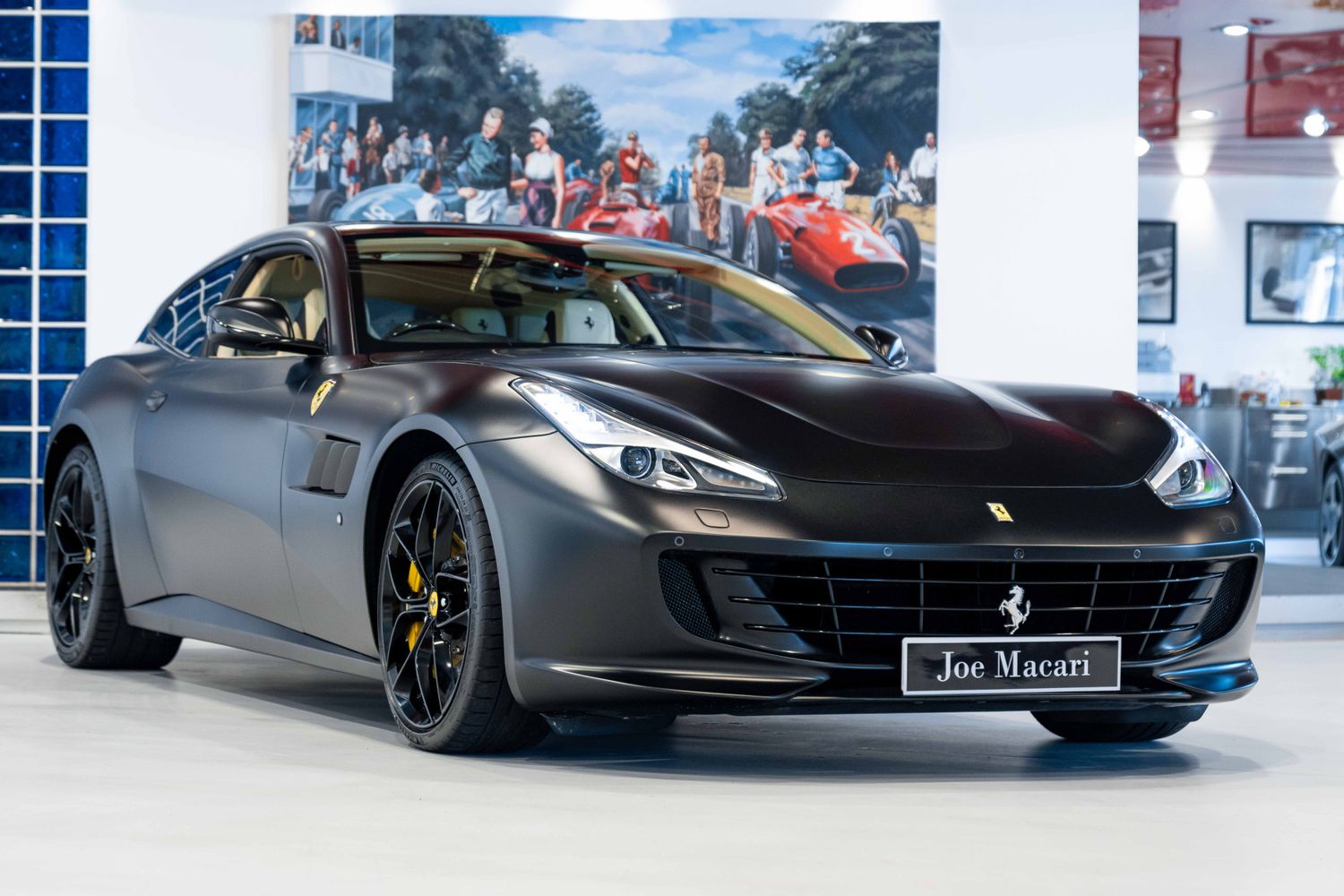 Ferrari GTC4 Lusso T