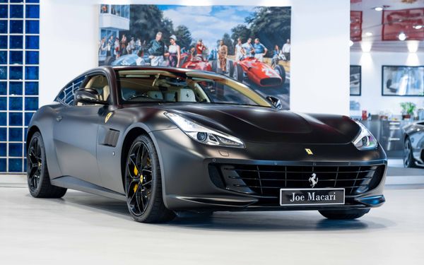 Ferrari GTC4 Lusso T