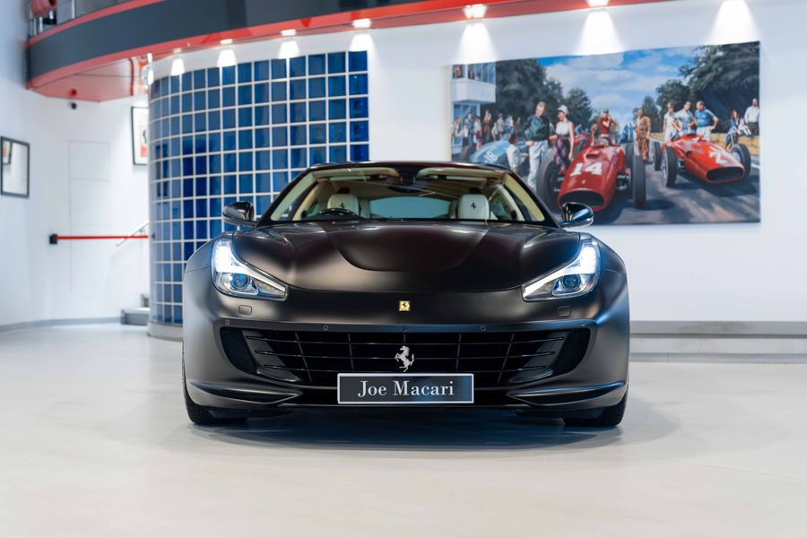 Ferrari GTC4 Lusso T