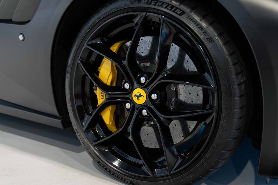 Ferrari GTC4 Lusso T