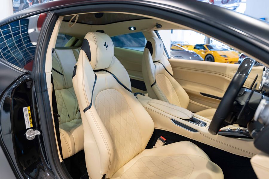 Ferrari GTC4 Lusso T