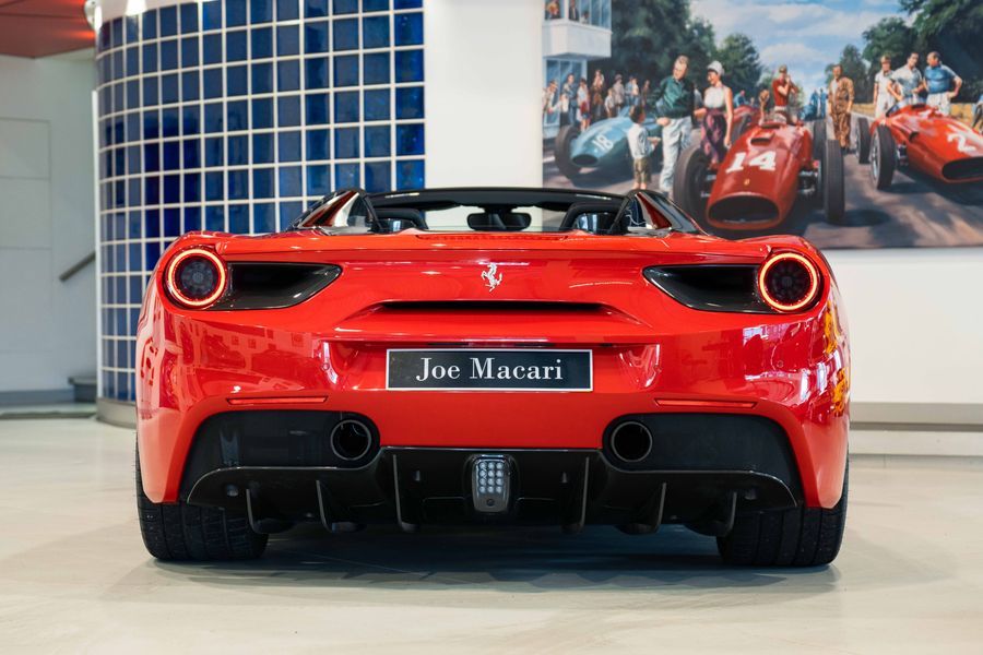Ferrari 488 Spider