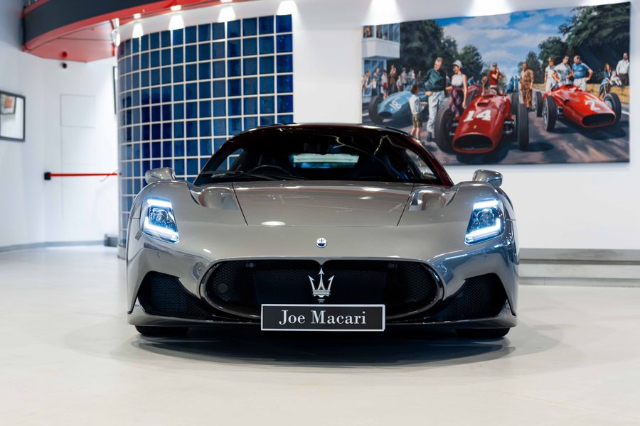 Maserati MC20