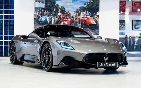 Maserati MC20
