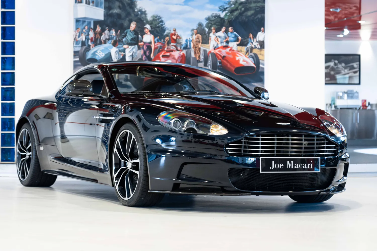 Aston Martin DBS Coupe UB2010