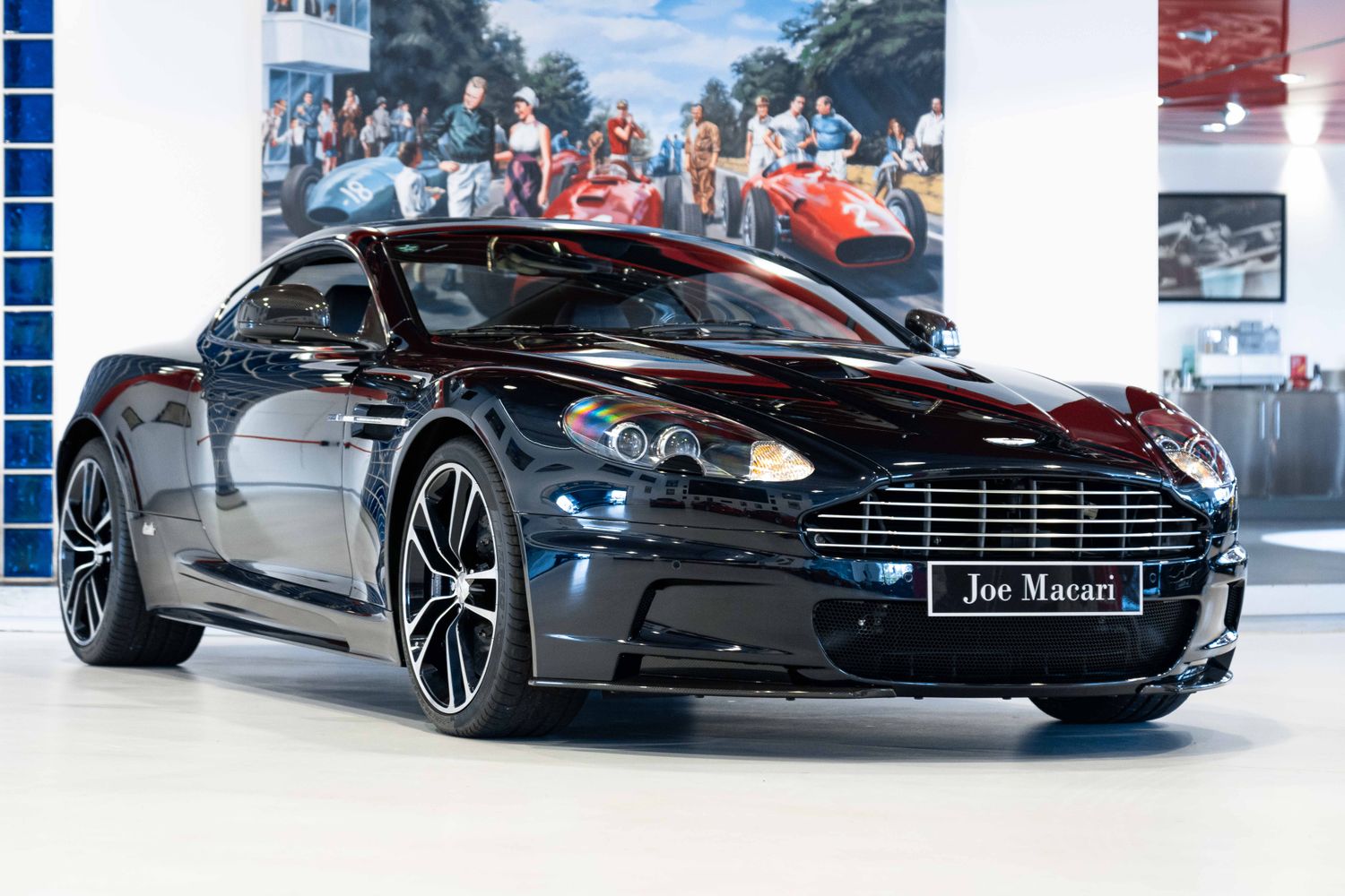 Aston Martin DBS Coupe UB2010