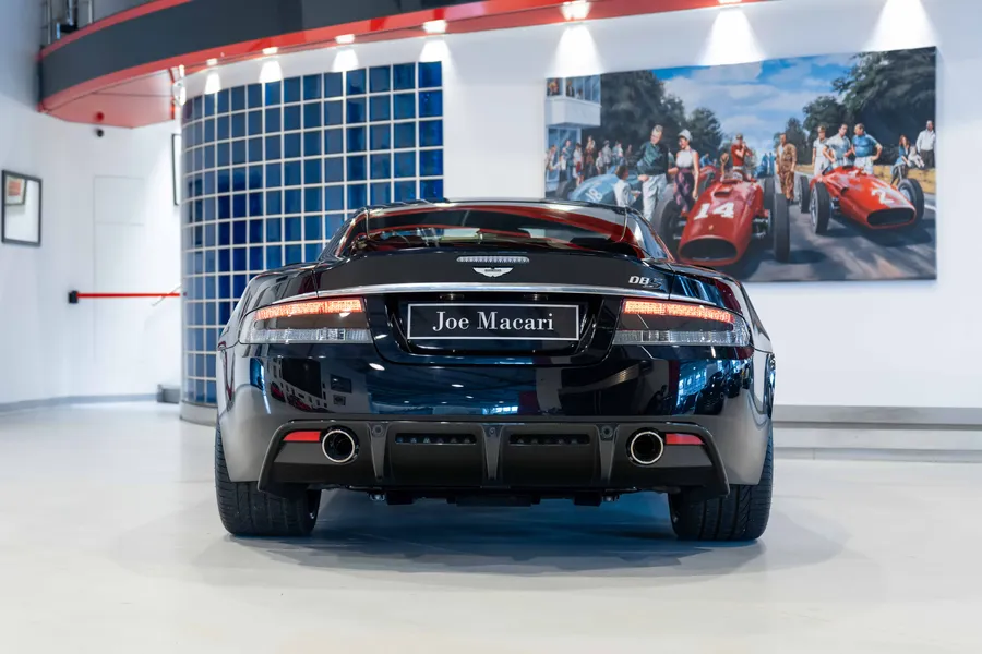 Aston Martin DBS Coupe UB2010