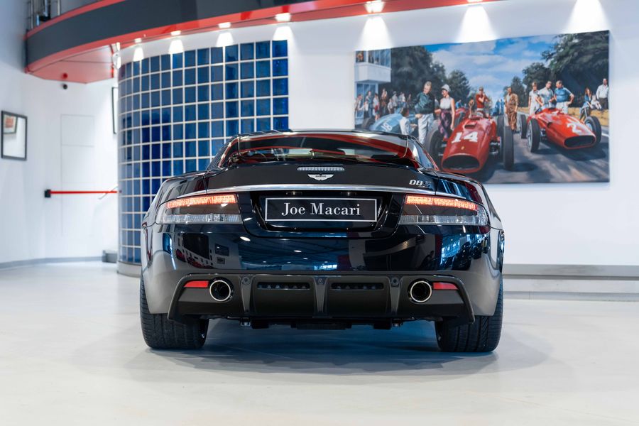 Aston Martin DBS Coupe UB2010