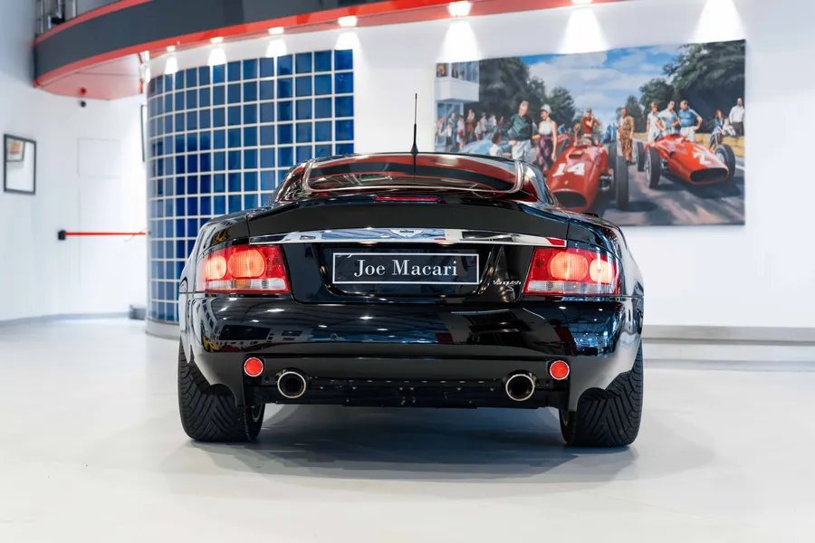 Aston Martin Vanquish S Ultimate