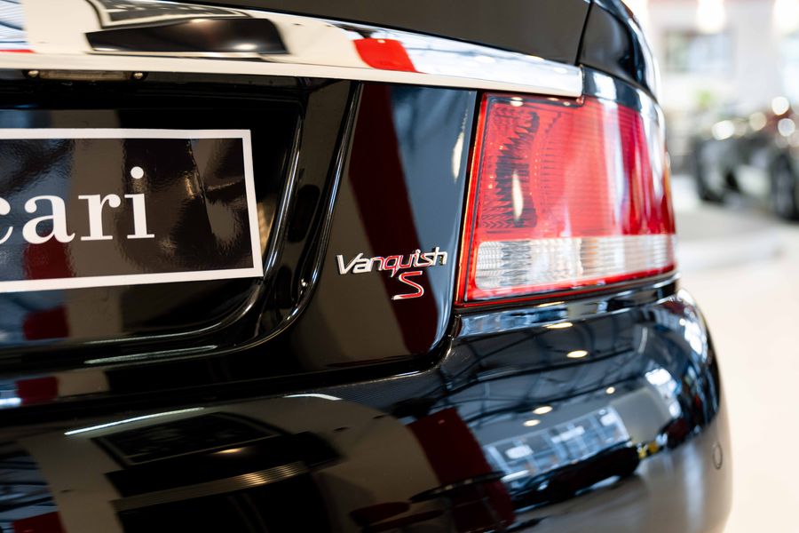 Aston Martin Vanquish S Ultimate VAT Q LHD