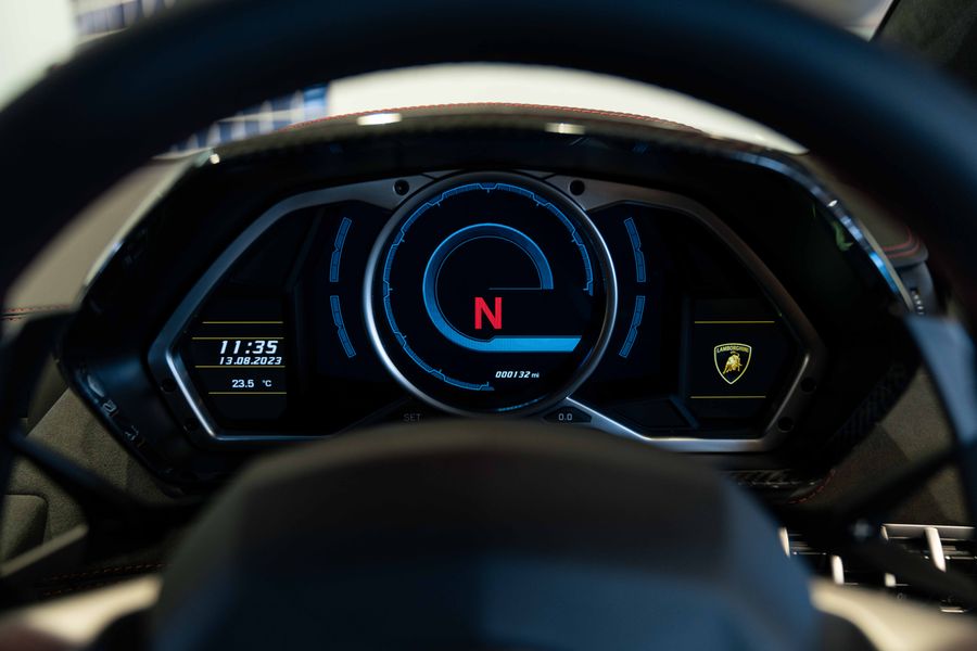 Lamborghini Aventador Pirelli Edition