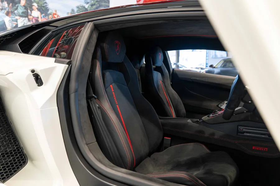 Lamborghini Aventador Pirelli Edition