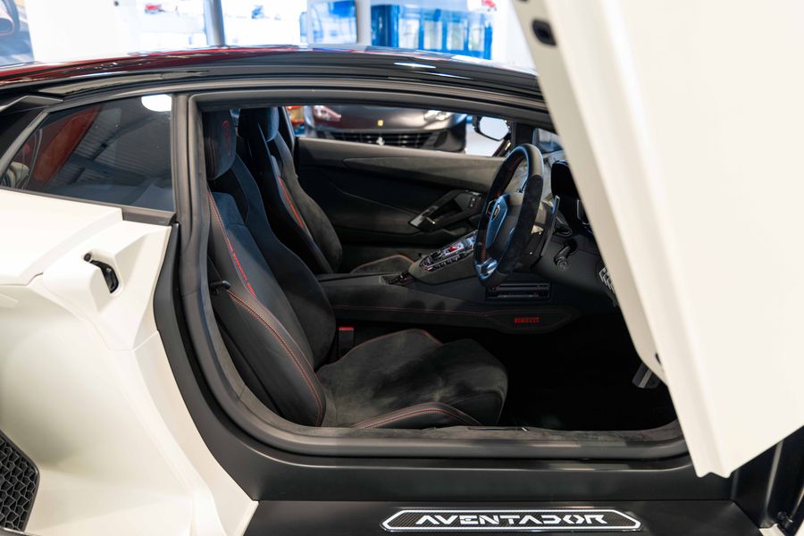 Lamborghini Aventador Pirelli Edition