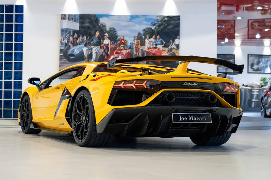 Lamborghini Aventador SVJ