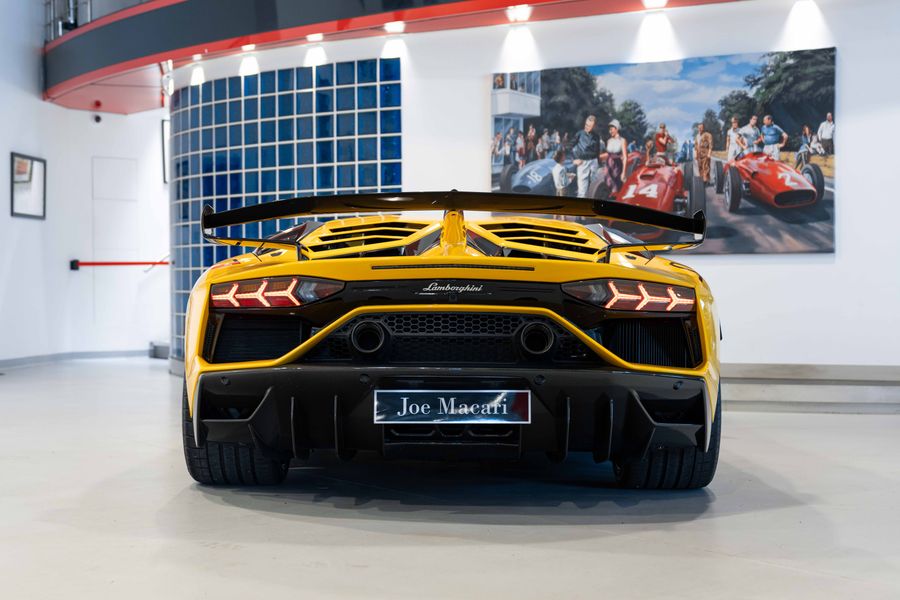 Lamborghini Aventador SVJ