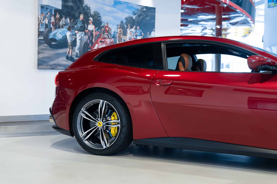 Ferrari GTC4 Lusso