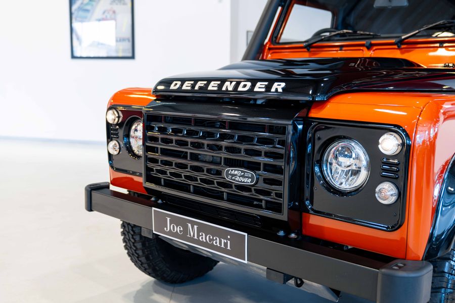 Land Rover Defender 90 Adventure